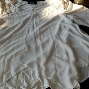 Pretty and comfy sheer blouse with cami